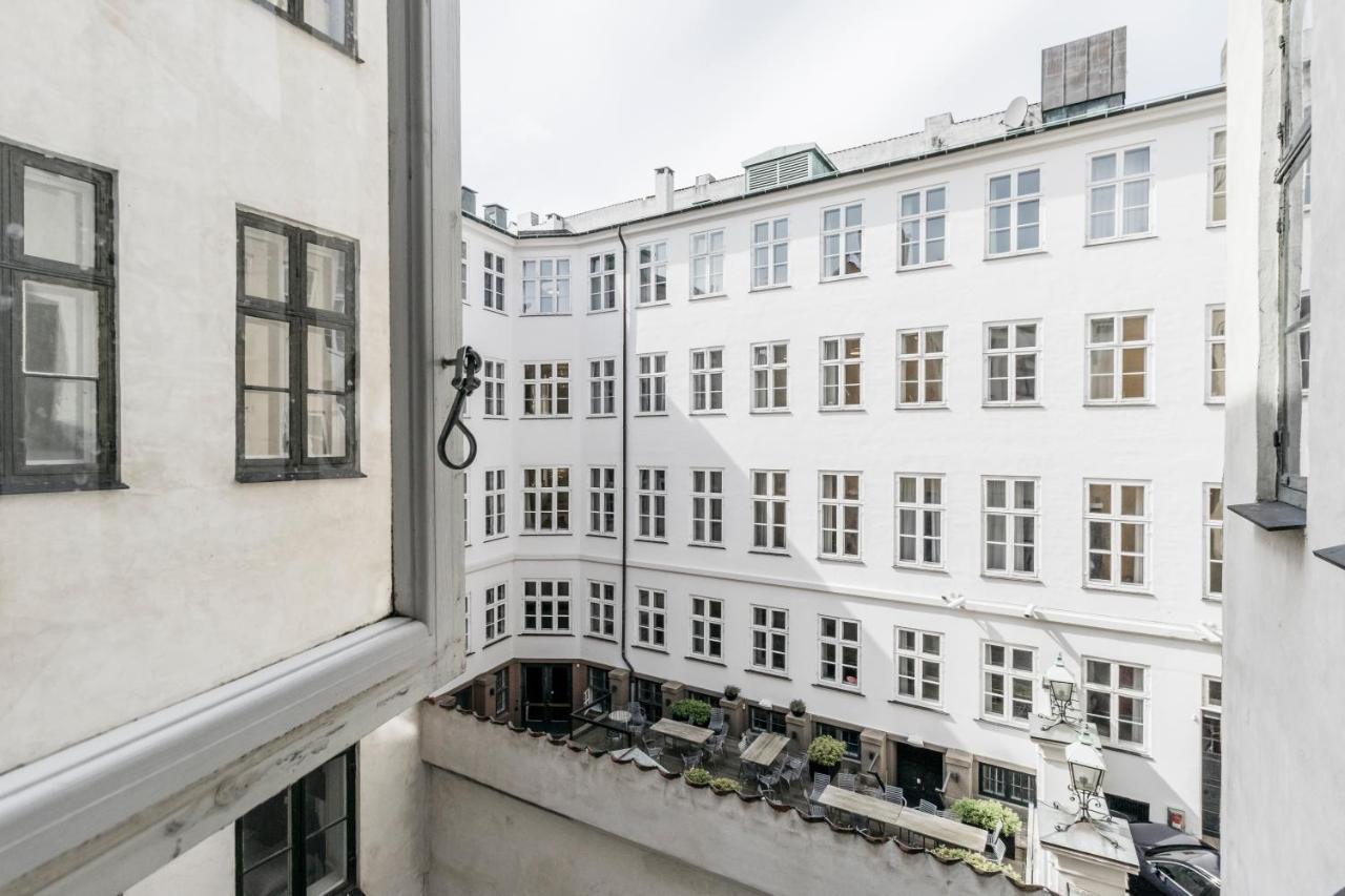 Apartment Large With Canal View In Cph