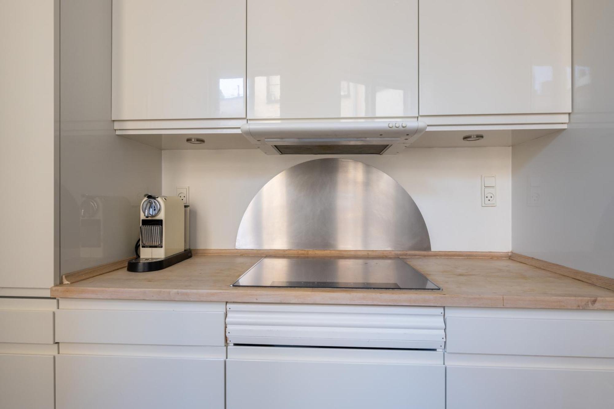 Apartment Large With Canal View In Cph