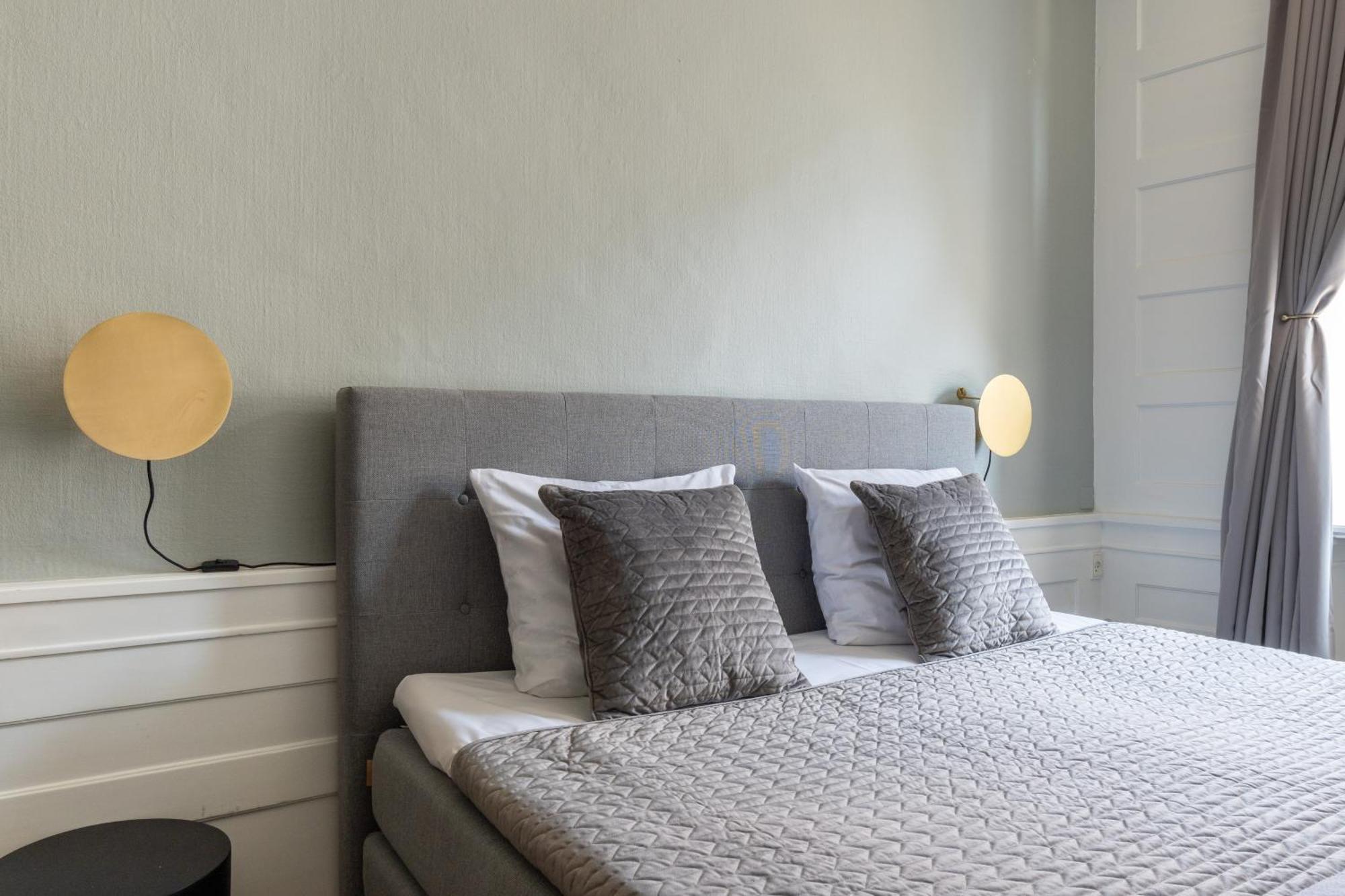 Apartment Large With Canal View In Cph *